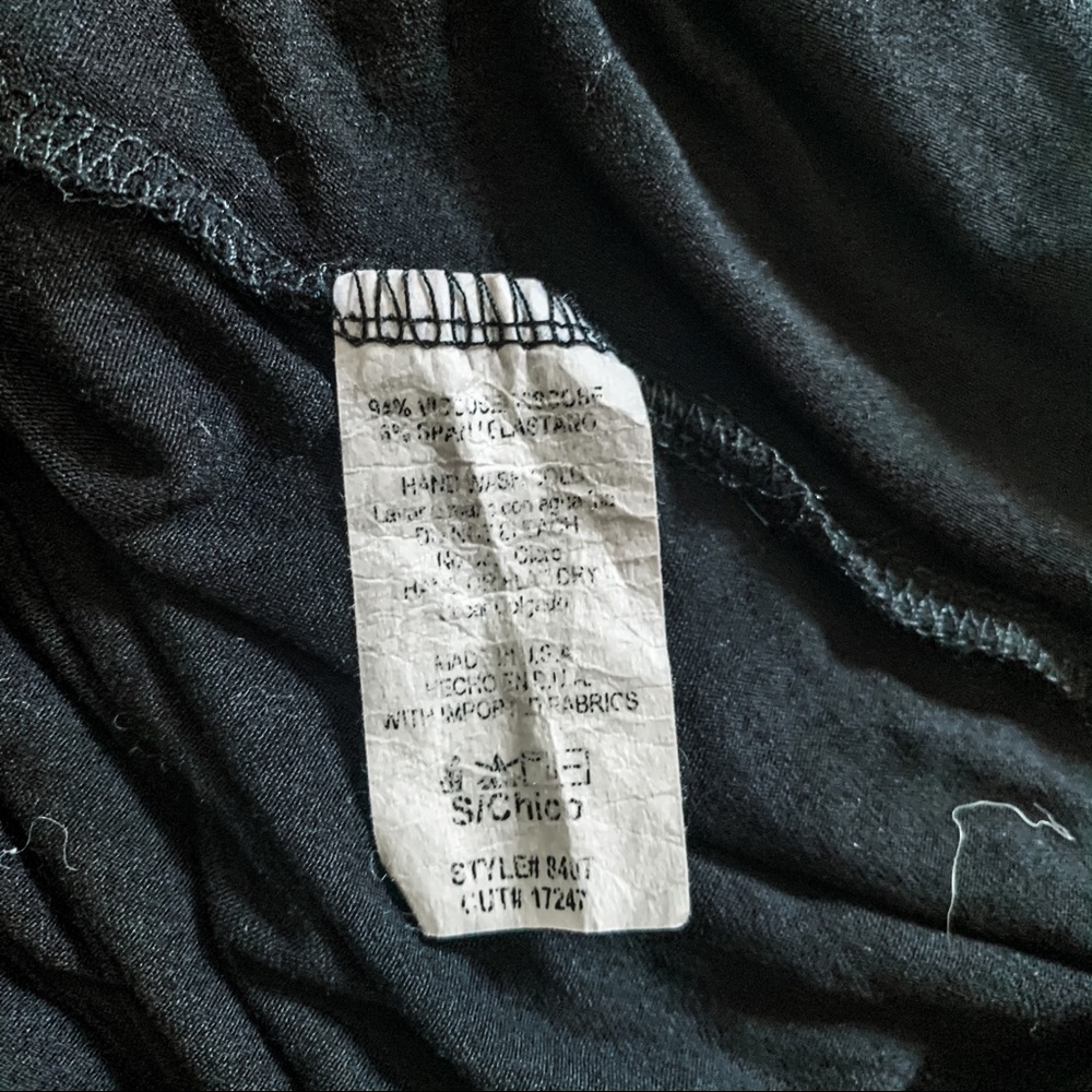Black Short Sleeve Tunic with Pocket - Picture 7 of 8